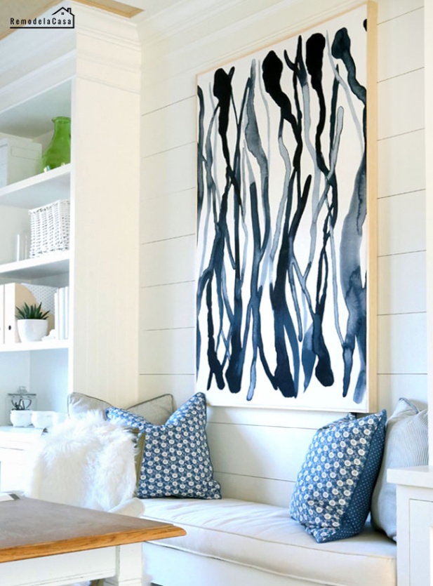 Niche Utama 2 DIY Wall Art With Framed Fabric - Remodelando La Casa